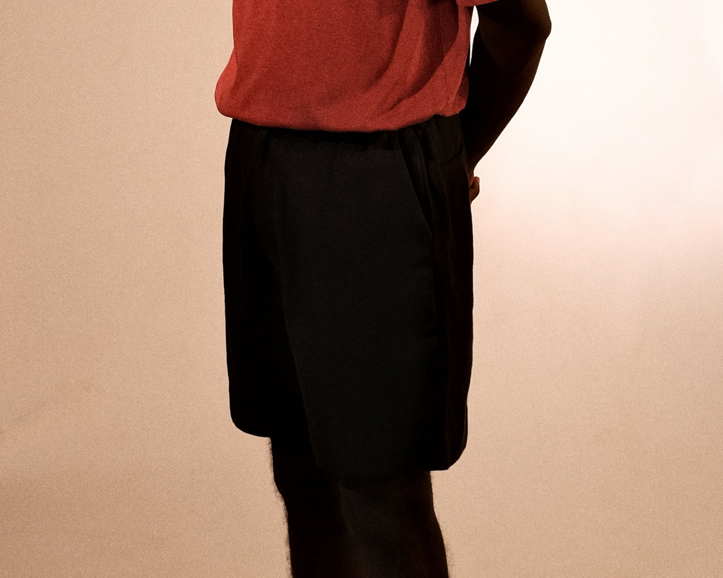 plain unisex shorts in rust black