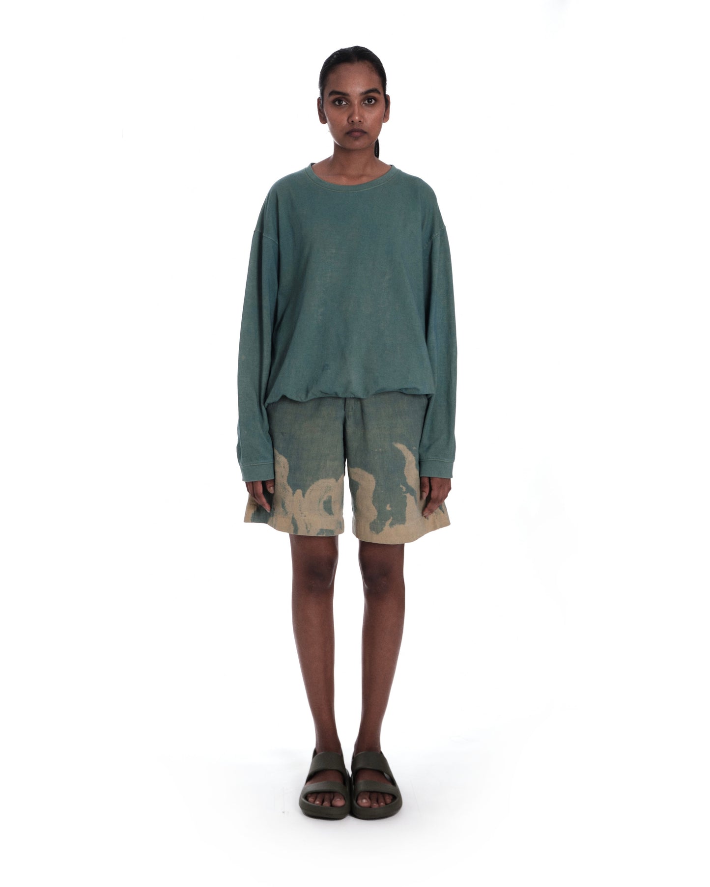 oversized organic cotton crew neck in forest green
