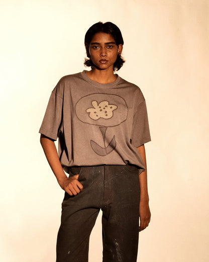 Flower in coal grey